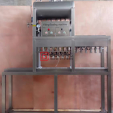 Automático pequeno 6 cabeças de engarrafamento de cerveja máquina de engarrafamento de vidro e sistema de nivelamento